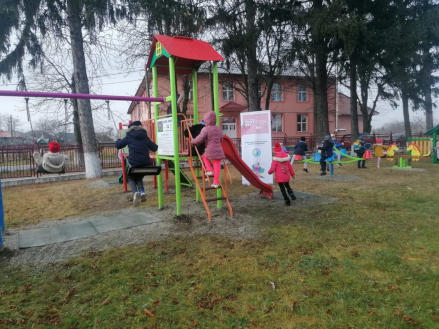 Spațiu de joacă și relaxare Muncelu de Sus